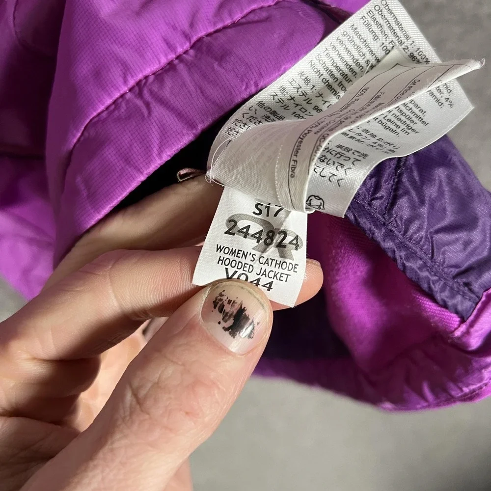 Outdoor Research Cathode Hooded Jacket Womens Small‎ Purple Quilted Insulated